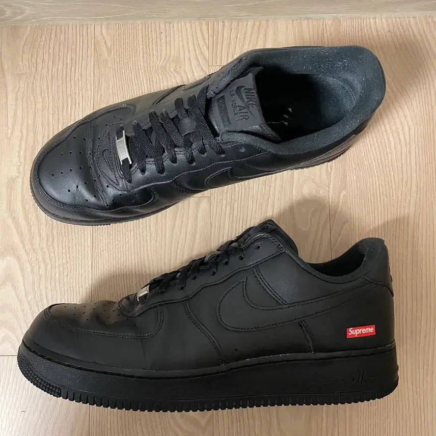 [BUNJANG] Nike x Supreme Air Force 1 Low Black Sneakers / 나이키 x 슈프림 에어포스 1 로우 블랙