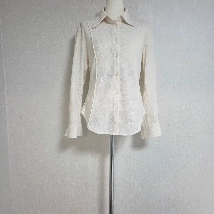 [BUNJANG] General Idea V-ster Blouse / 제너럴  아이디어 뷔스터에 블라우스
