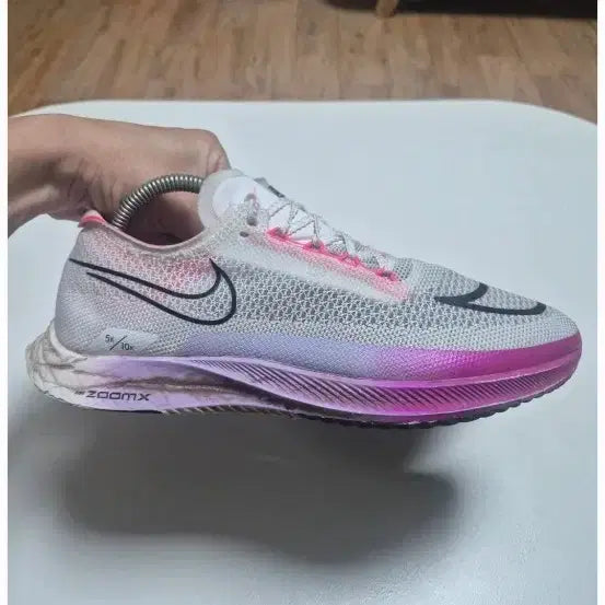 [BUNJANG] Nike ZoomX Running Shoes (White/Pink) 260 / 나이키 줌엑스 러닝화 (화이트/핑크)260