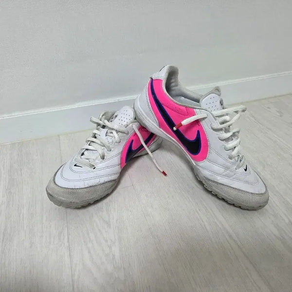 [BUNJANG] Nike Tiempo Legend Pro TF Soccer Cleats / 나이키 티엠포 리게라 프로 TF (255)