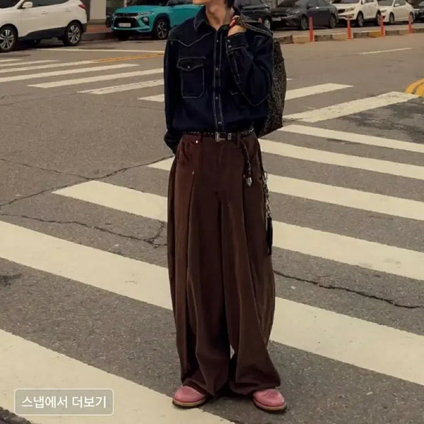 [BUNJANG] IDWS Soft Suede Pintuck Twill Balloon Pants Brown / IDWS 아이돈워너셀 소프트 스웨이드 핀턱 트윌 벌룬 팬츠 브라운 (2)