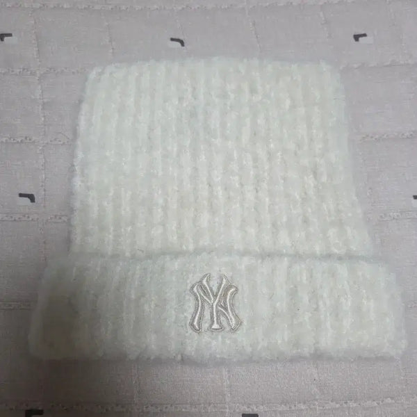 [BUNJANG] MLB Karina Miyaong Beanie White / mlb 카리나 미야옹 비니 화이트