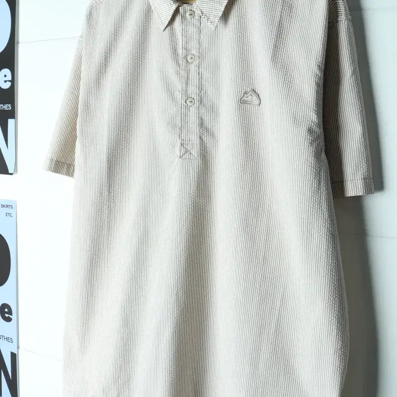 [BUNJANG] M-L Brown Seersucker Stripe Short-Sleeve Shirt / (M-L) 리 반팔셔츠 남방 스트라이프 브라운 시어서커-H34417
