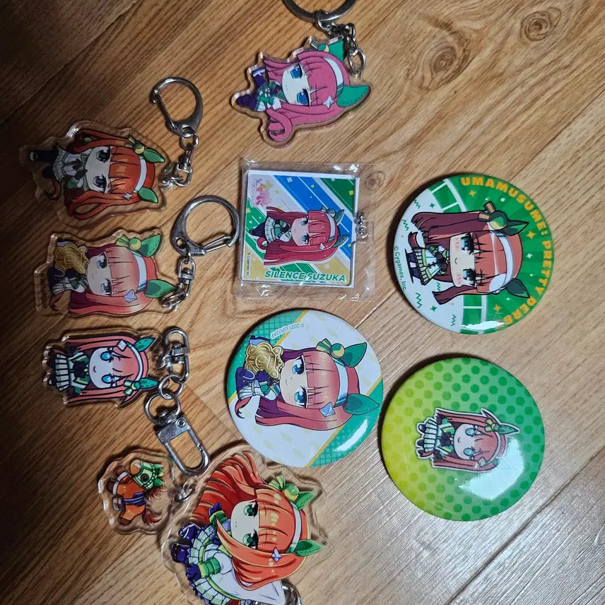 [BUNJANG] Uma Musume Silence Suzuka Acrylic Keyring & Can Badge Set / 우마무스메 사일런스스즈카 아크릴키링,캔뱃지