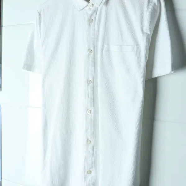 [BUNJANG] Hugo Boss White Plain Short Sleeve Shirt (Size M) / (M) 휴고보스 반팔셔츠 남방 수선 무지 화이트 놈코오-H34427