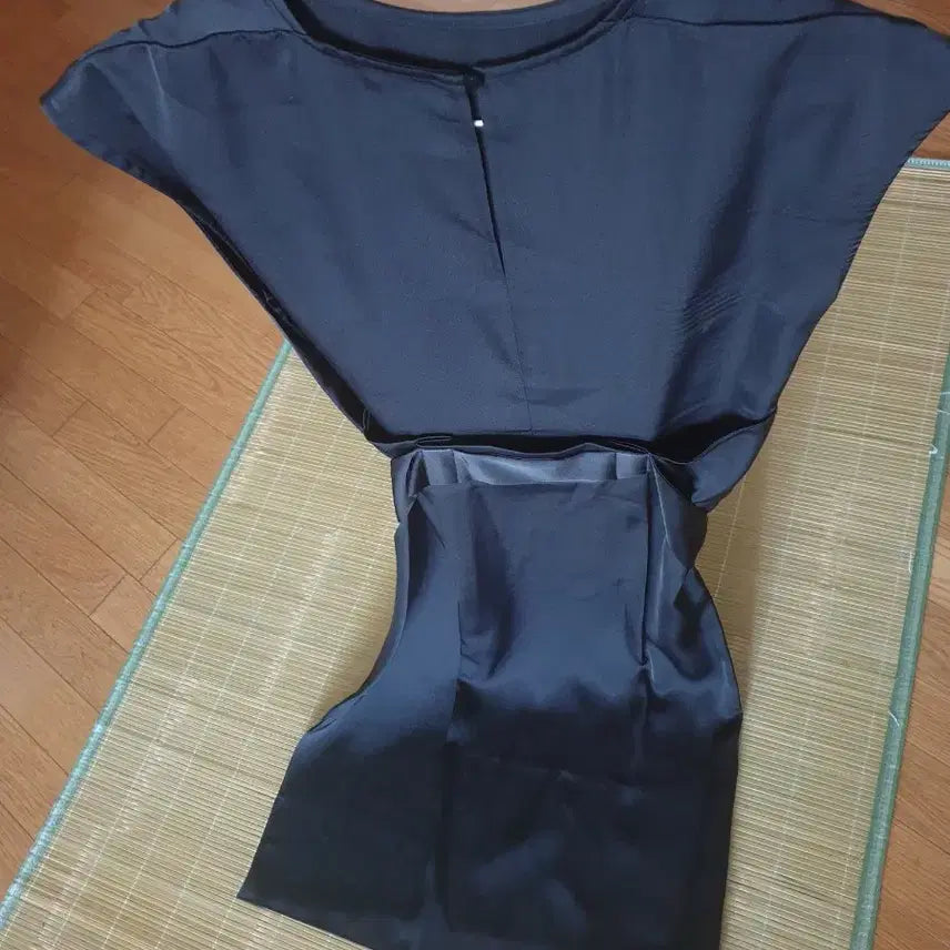 [BUNJANG] Endorphin.oh Black Belted Dress / Endorphin.oh 블랙 벨트 원피스