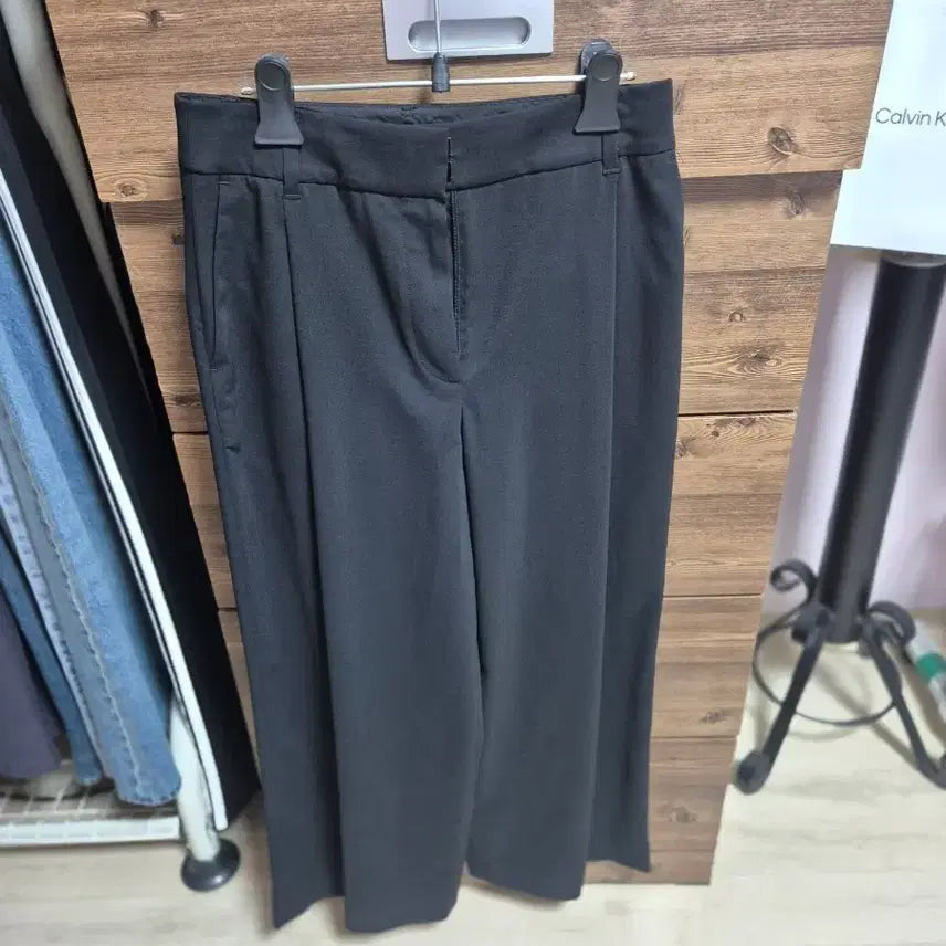 [BUNJANG] Lucky Chouette Wide Slacks / 럭키슈에뜨 와이드바지