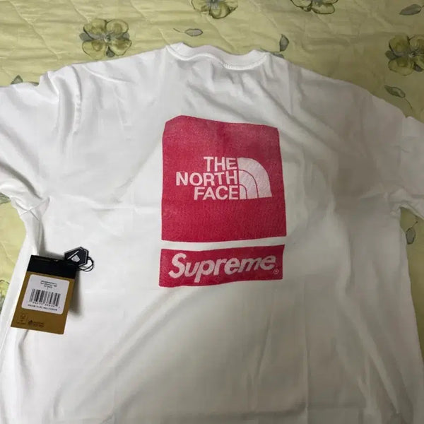 [BUNJANG] Supreme x The North Face Logo T-Shirt / 슈프림 노스페이스 반팔 M