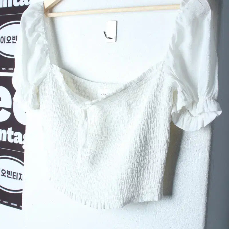 [BUNJANG] W(S-M) Wilfred Wide Neck Ribbed Half Sleeve T-Shirt White / W(S-M) 윌프레드 반팔 티셔츠 와이드넥 화이트 골지-H34457