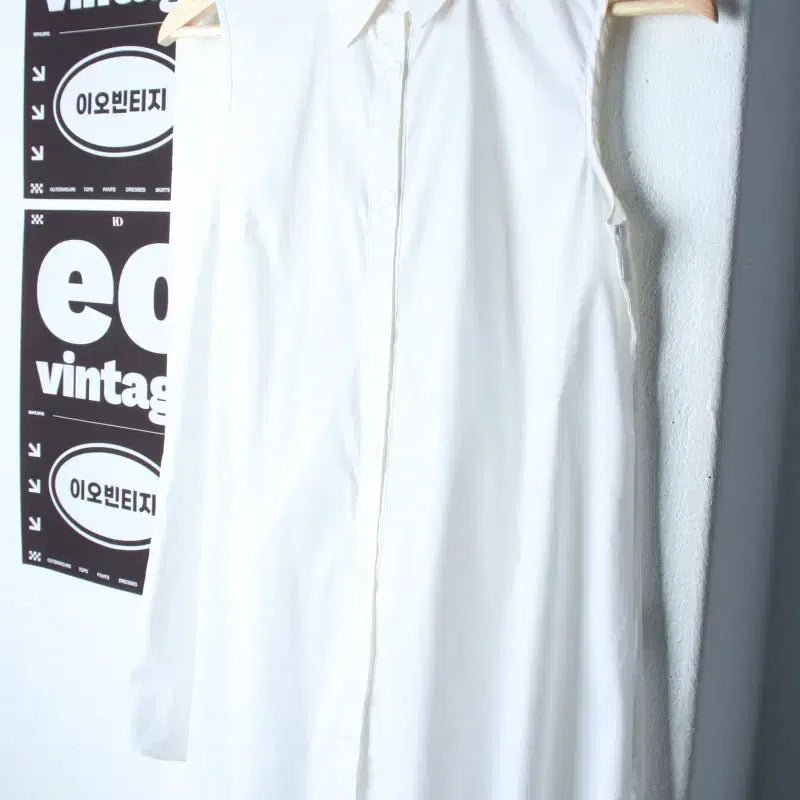 [BUNJANG] She's Made Original Plain Half-Sleeve Shirt Blouse / W(S-M) 쉬스미스 반팔셔츠 남방 블라우스 민소매 무지-H34477