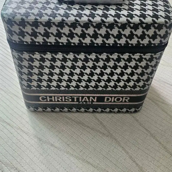 [BUNJANG] Christian Dior Beauty Pouch Black White Houndstooth / 크리스찬 디올 뷰티 파우치 블랙 화이트 하운드투스