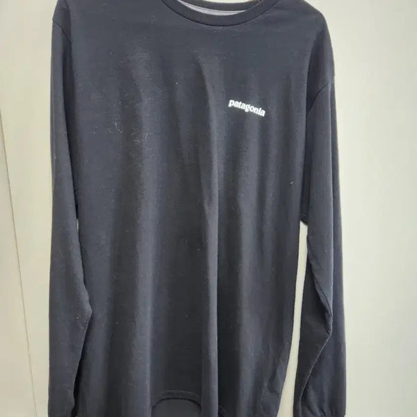 [BUNJANG] Patagonia P-6 Logo Responsibili-Tee Long Sleeve T-Shirt (Black) / 파타고니아 롱슬리브 P-6 로고 리스폰시빌리 티셔츠 (블랙)