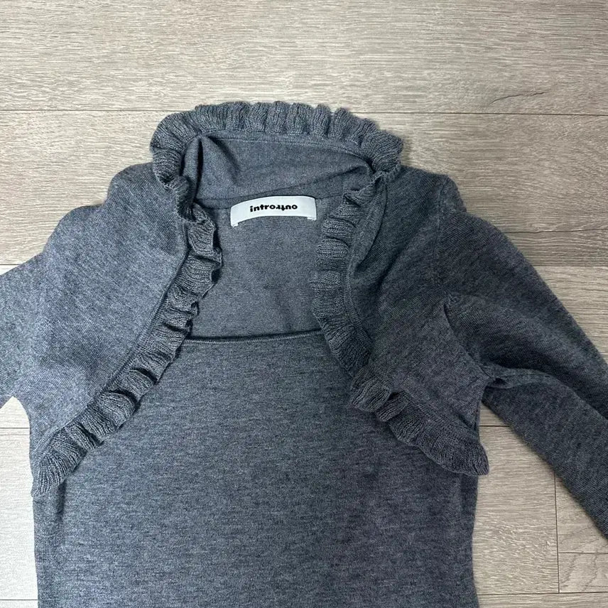 [BUNJANG] Intowono Shirring Cardigan / 인트로우노 셔링 가디건