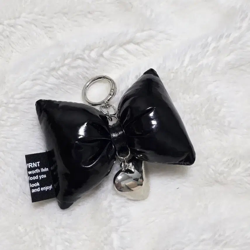 [BUNJANG] Enamel Ribbon Keychain with Heart Charm / 에나멜 리본 키링 하트 참 포함