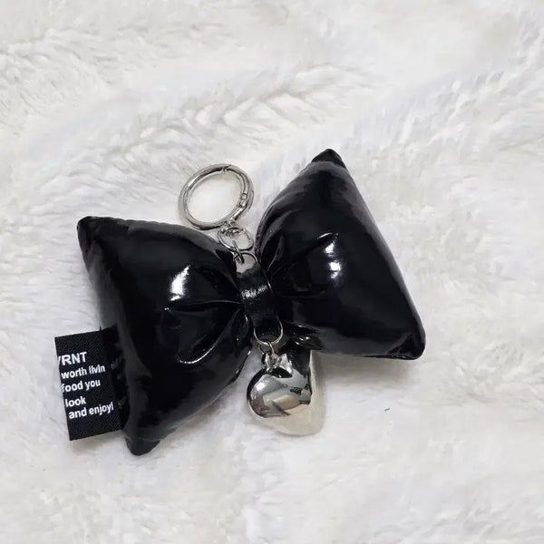 [BUNJANG] Enamel Ribbon Keychain with Heart Charm / 에나멜 리본 키링 하트 참 포함