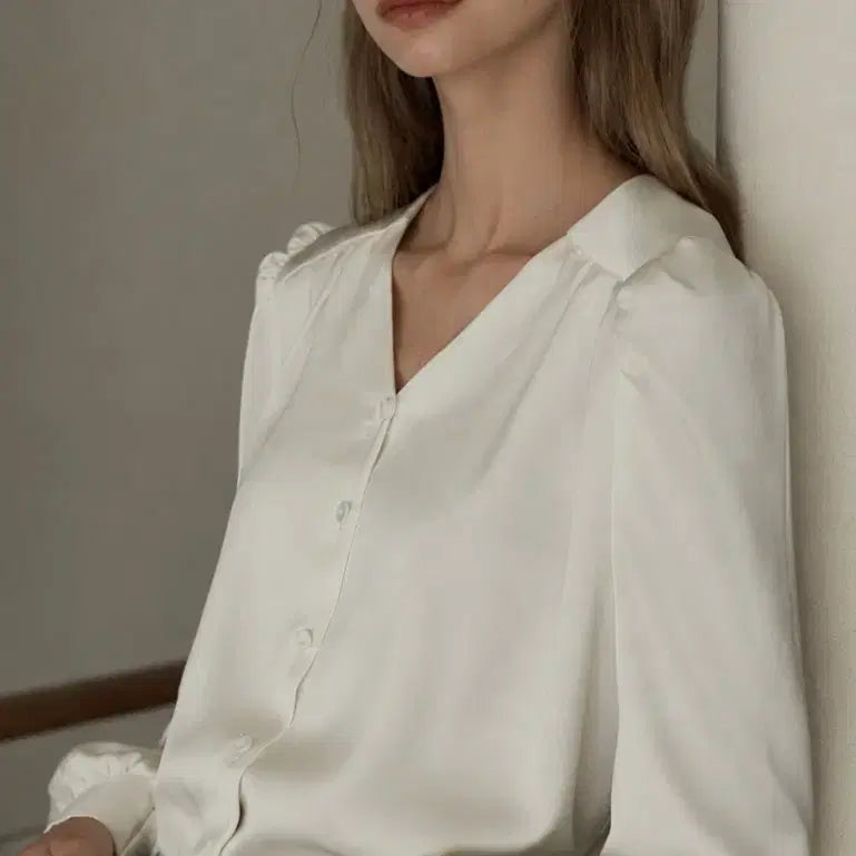 [BUNJANG] JURTI Silky Satin Blouse / 주르티 실키 새틴 블라우스