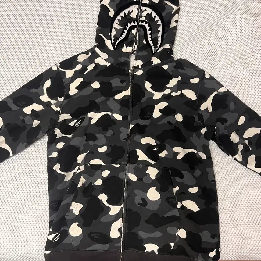 [BUNJANG] Bape City Camo Shark Full Zip Hoodie Black XL / (크림정품인증가능) 베이프 시티 카모 샤크 풀집 후드 블랙XL
