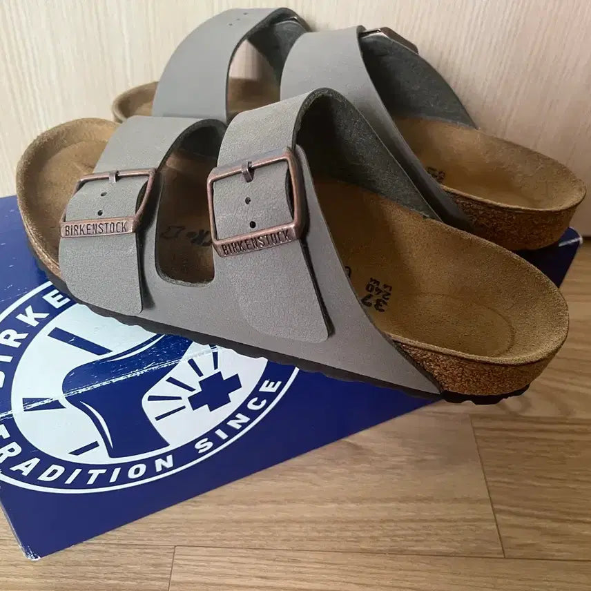 [BUNJANG] Birkenstock Arizona Buckle Closure Flat Sandals Stone 240mm / (새상품) 버켄스탁 아리조나 버클 클로저 플랫 샌들 스톤240mm 37