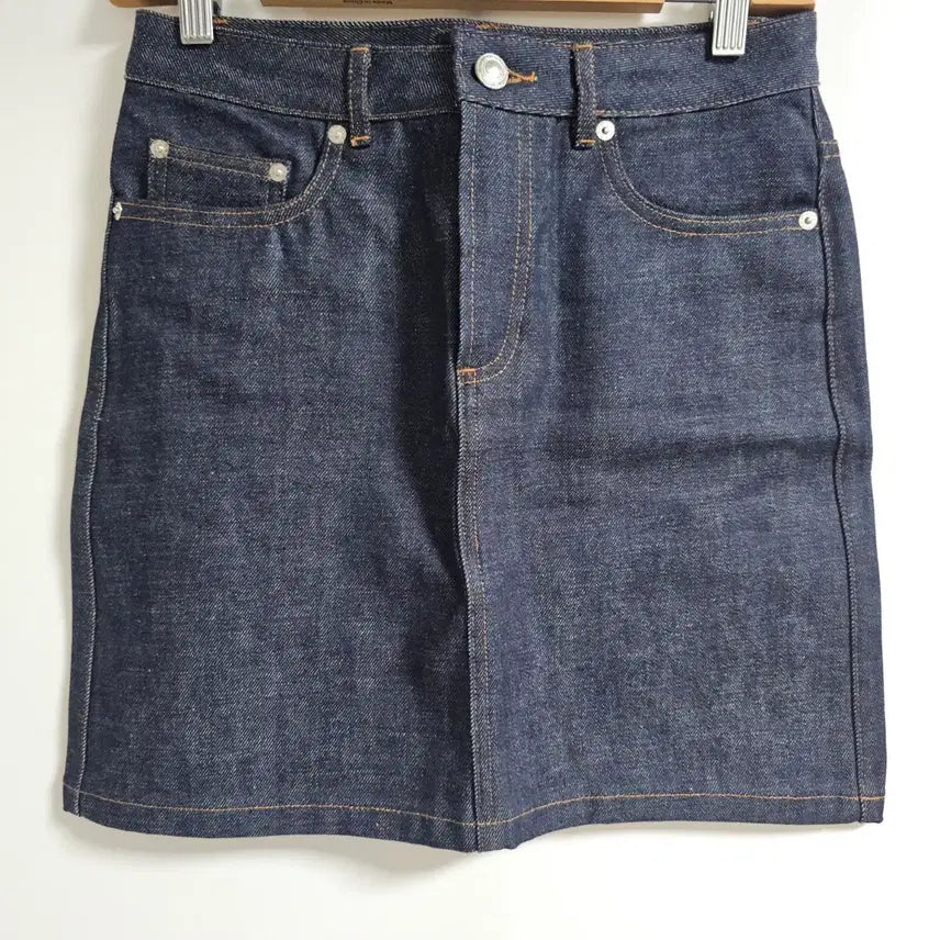 [BUNJANG] A.P.C. Indigo Raw Denim Mini Skirt (Size 34) / A.P.C. 아페쎄 생지 데님 미니 스커트 (인디고 / 34 사이즈)
