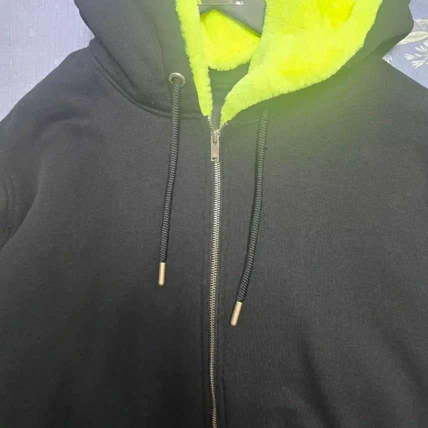 [BUNJANG] Moose Knuckles Bunny Sweater XL Neon / 무스너클 버니스웨터 xl 네온