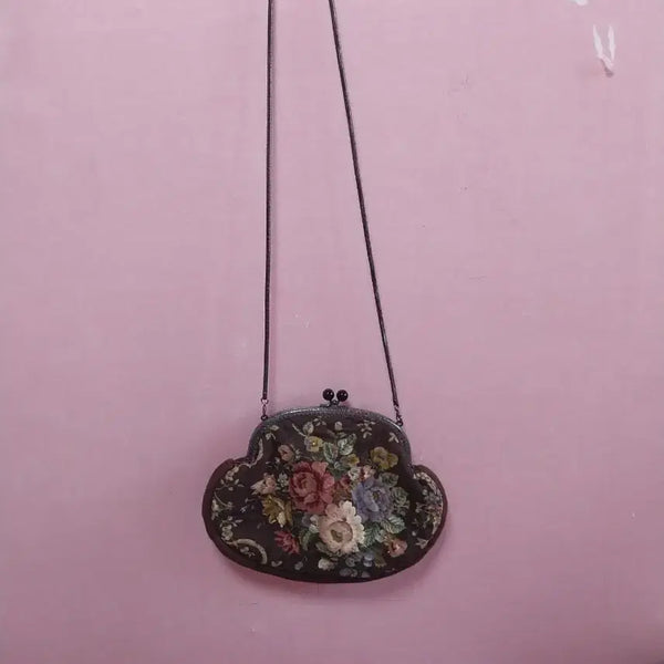 [BUNJANG] Embroidered Floral Shoulder Bag / 자수 꽃 무늬 숄더백