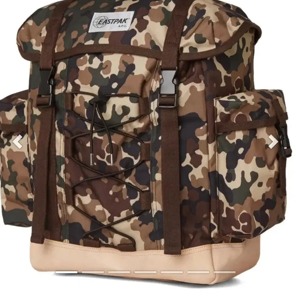 [BUNJANG] Eastpak A.P.C. Camouflage Backpack / 이스트팩 A.P.C. 백팩 카모플라주