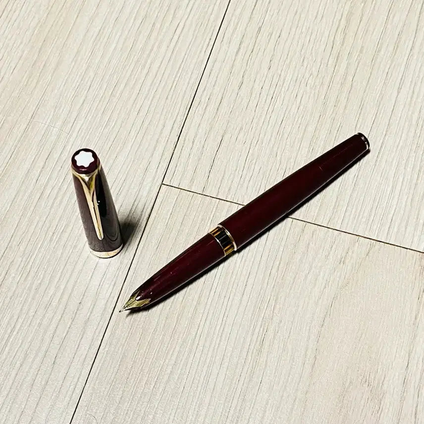 [BUNJANG] Montblanc 12 Burgundy Fountain Pen / 몽블랑 만년필 12 버건디색상