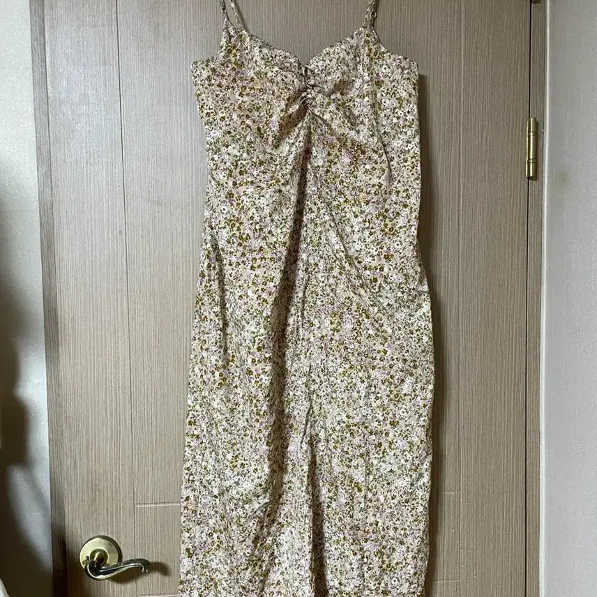 [BUNJANG] Flower Shirring Sleeveless Long Dress / 플라워 셔링 나시 롱 원피스