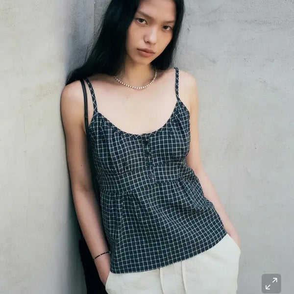 [BUNJANG] Neev Check Cotton Sleeveless Blouse / Neev 체크 코튼 슬리브리스 블라우스 55
