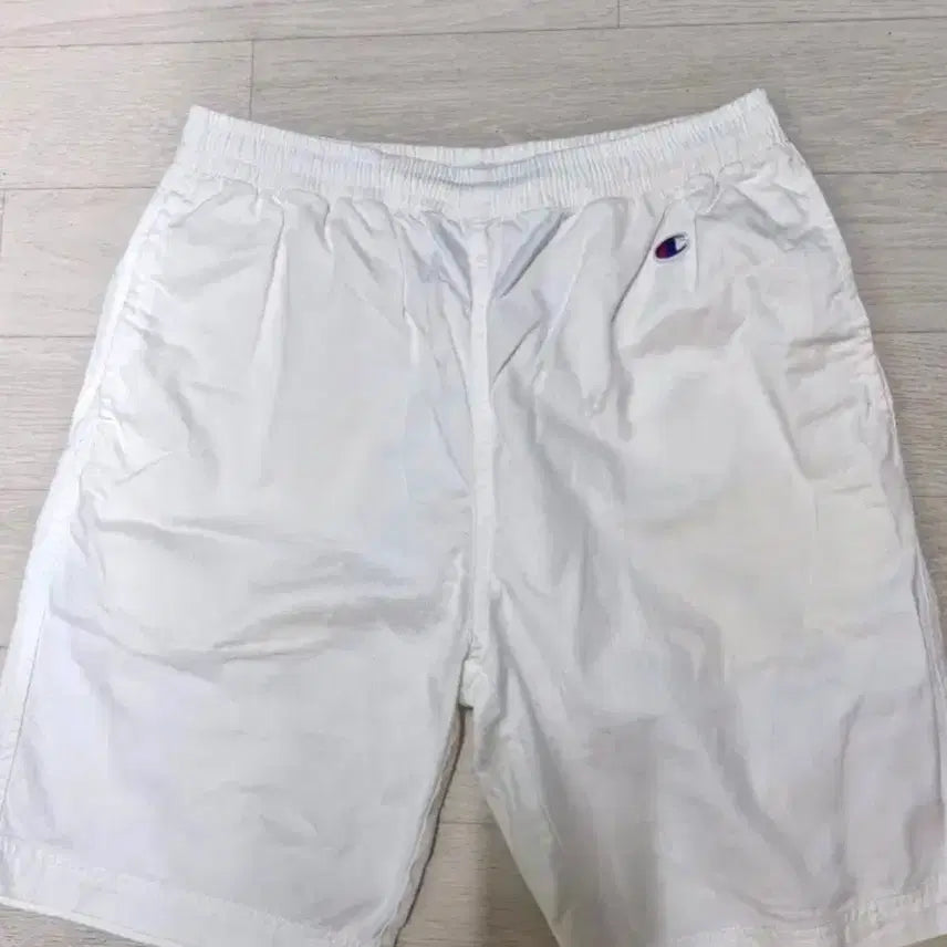 [BUNJANG] Champion White Shorts L / 챔피온 (신형남32-35)화이트 반바지 L