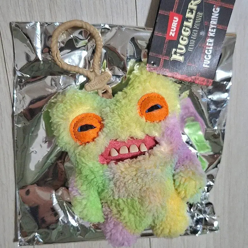 [BUNJANG] Fuggler Rainbow Plush Keychain / [새상품] 퍼글러 키링 퍼글러 먼츠먼츠 인형 무지개