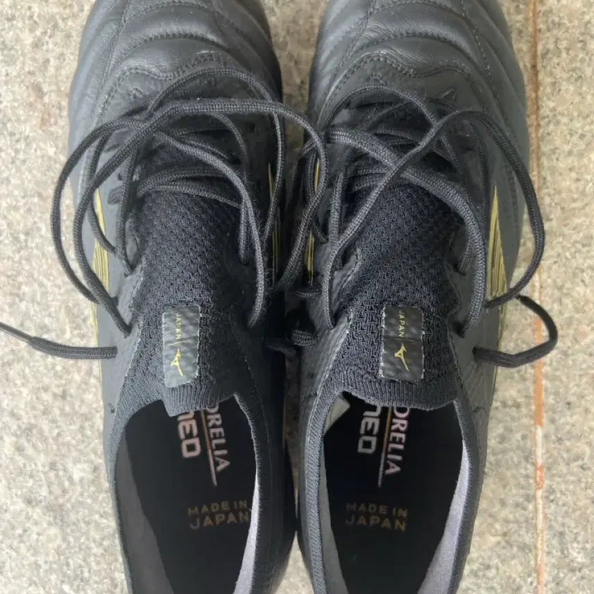 [BUNJANG] Mizuno Morelia Japan Soccer Cleats (290mm) / 미즈노 모렐리아 제펜 축구화 판매합니다(290mm)