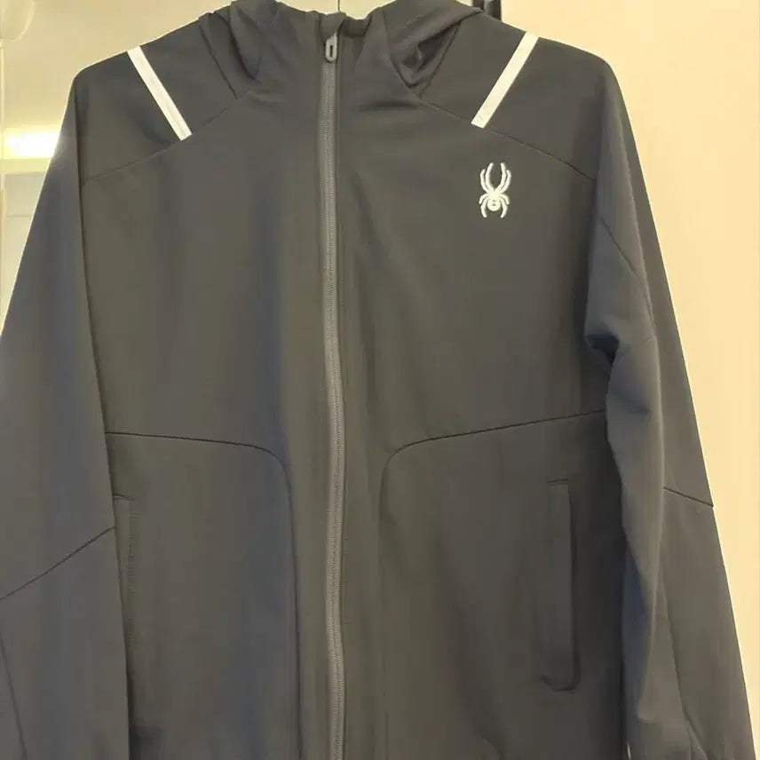 [BUNJANG] Spider Hoodie Zip-up M Size / 스파이더 후드집업 M사이즈