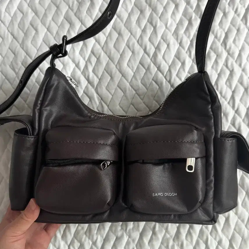 [BUNJANG] Dark Brown Dual Pocket Leather Crossbody Shoulder Bag / [반택포] 듀얼 포켓 스트랩 가죽 크로스 숄더백 다크브라운
