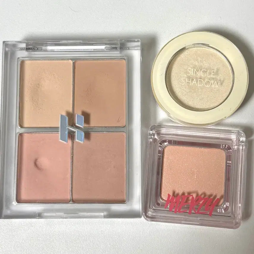 [BUNJANG] Holika Holika 4-Color Palette & The Saem Eyeshadow Set / 홀리카홀리카 4구 팔레트 더샘 입덕주의 화이트
