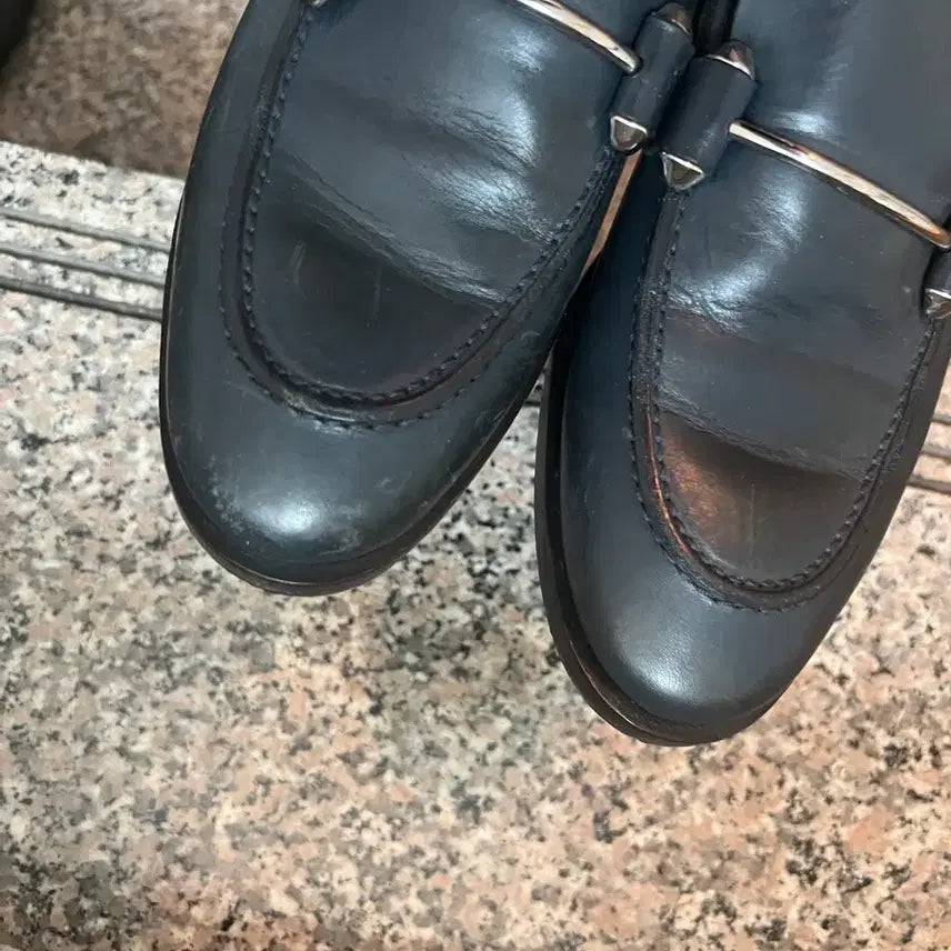 [BUNJANG] Balenciaga Dark Navy Leather Loafers Size 37 / 발렌시아가 로퍼 37. 다크 네이비
