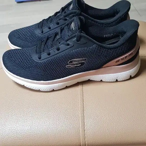 [BUNJANG] Skechers Slip-ins Women's Sneakers Navy 235 / 스케쳐스 슬립인스 여성 스니커즈 네이비 235