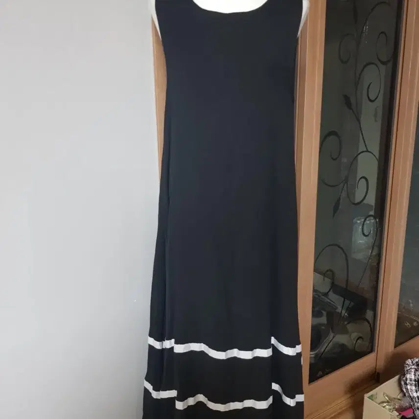 [BUNJANG] Sleeveless Long-Sleeve Dress / 민소매 긴팔원피스