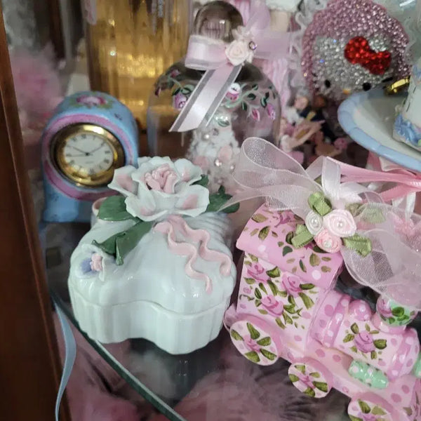 [BUNJANG] Pink Rose Pattern Florentine Music Box / 핑크 장미 무늬 꽃포지 보석함 수입