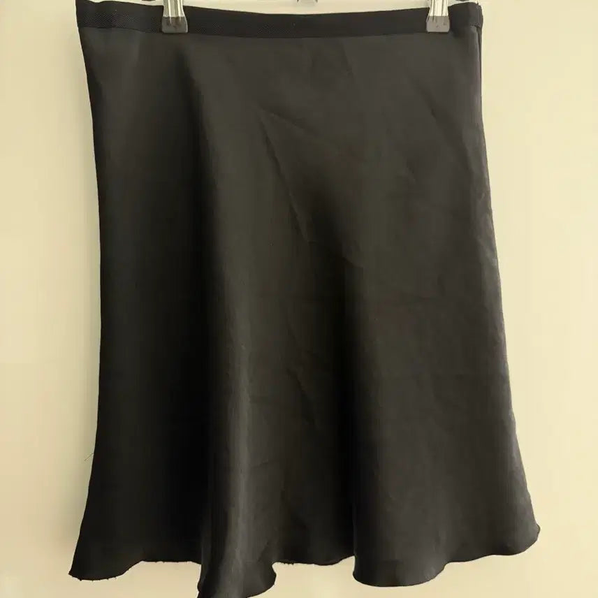 [BUNJANG] URBANIC30 Satin Skirt Size 3 / 얼바닉30 새틴 스커트 3사이즈