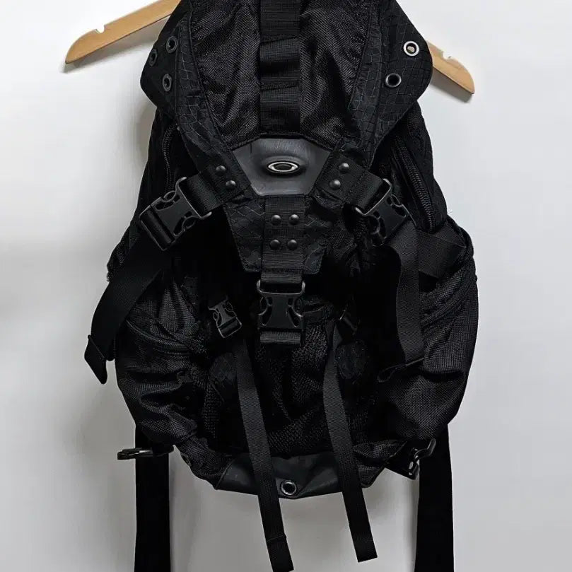 [BUNJANG] Oakley Icon Backpack / 오클리 아이콘 백팩