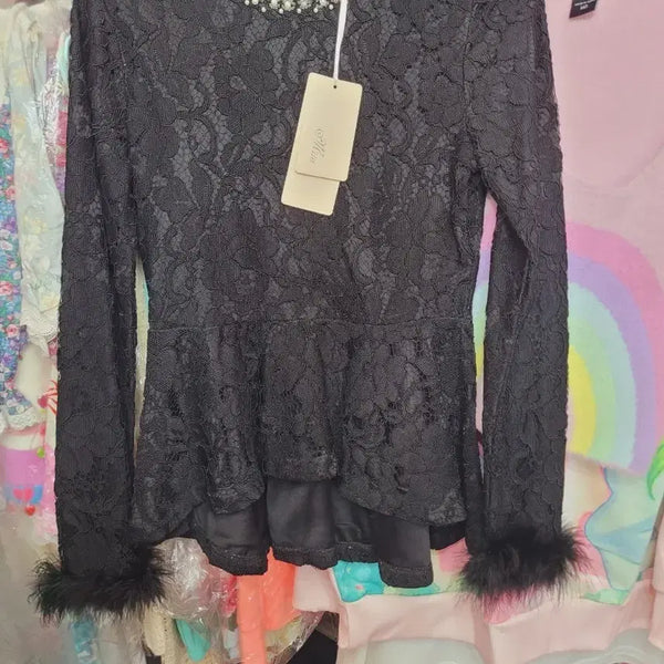 [BUNJANG] Black Lace Pearl Embellished Puff Sleeve Blouse / 블랙 레이스 진주 장식 퍼프소매 수입