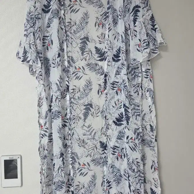 [BUNJANG] Sheer Robe Long Cardigan with Leaf Pattern / 휴양지룩 시스루 로브 롱가디건