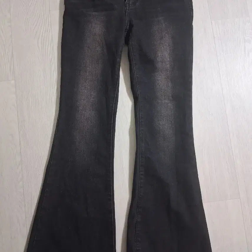 [BUNJANG] Black Indigo Bootcut Denim Pants / 흑청 부츠컷 데님 팬츠