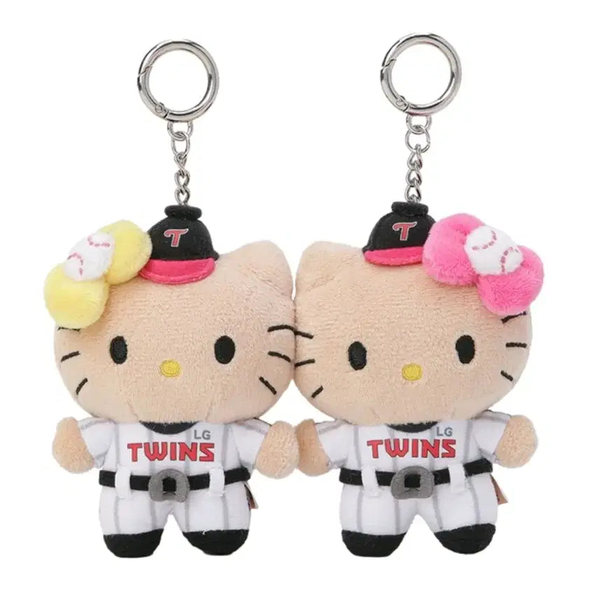 [BUNJANG] LG Twins x Hello Kitty Tanning Collaboration Magnet Doll Keychain Set / 엘지 트윈스 태닝 헬로키티 콜라보 마그넷 인형 키링 세트