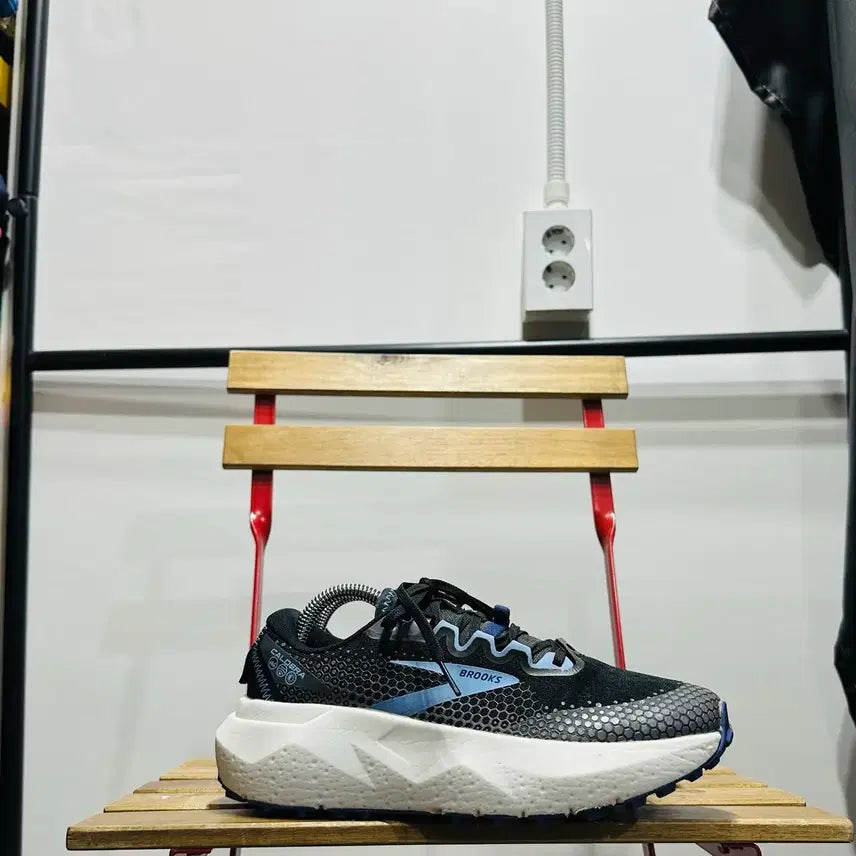 [BUNJANG] Brooks Caldera Women's Running Shoes / 245) 브룩스 런닝화 여성 여자 러닝화 칼데라