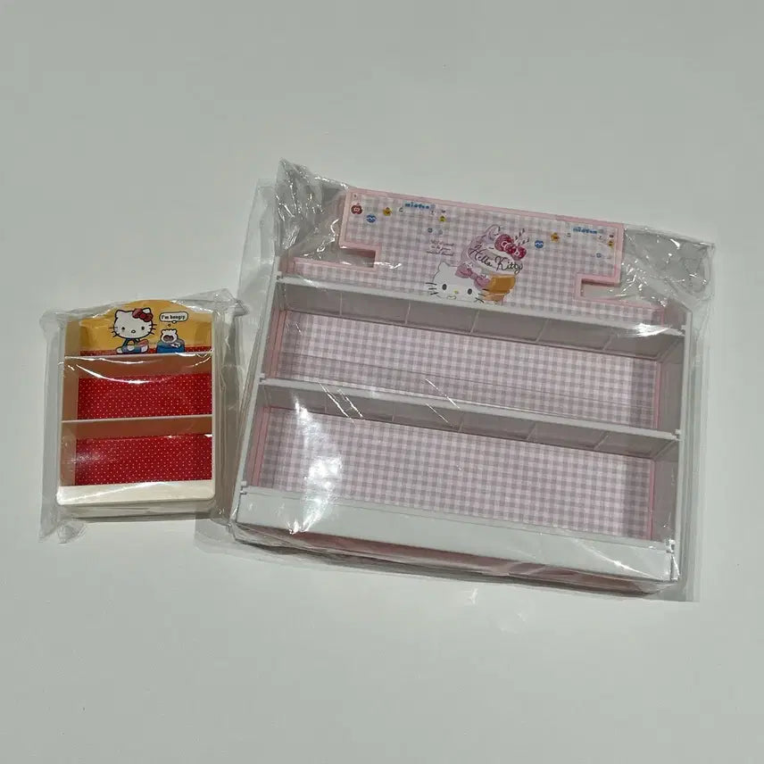 [BUNJANG] Hello Kitty Miniature Display Shelf 2-Set Bundle / [일괄] 헬로키티 미니어처 진열대 선반 2종 세트