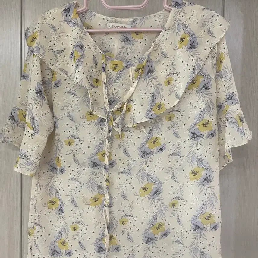 [BUNJANG] Chiffon Floral Blouse / 쉬폰 꽃무늬 블라우스