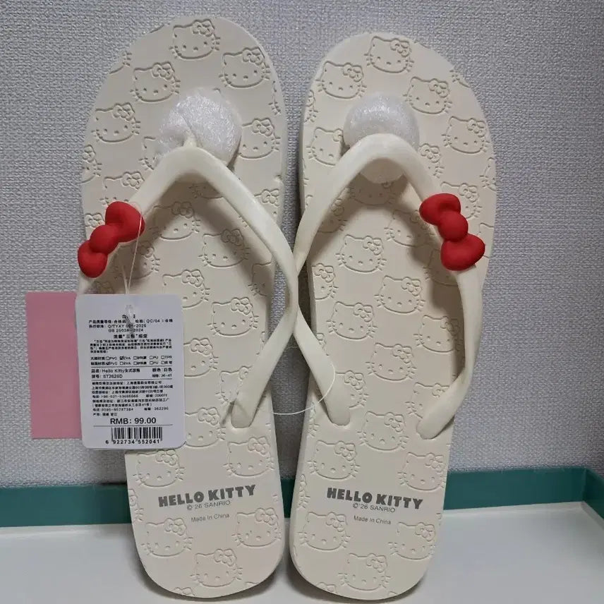 [BUNJANG] Hello Kitty Ribbon Bow Pattern Flip Flops Sandals / 헬로키티 쪼리 샌들