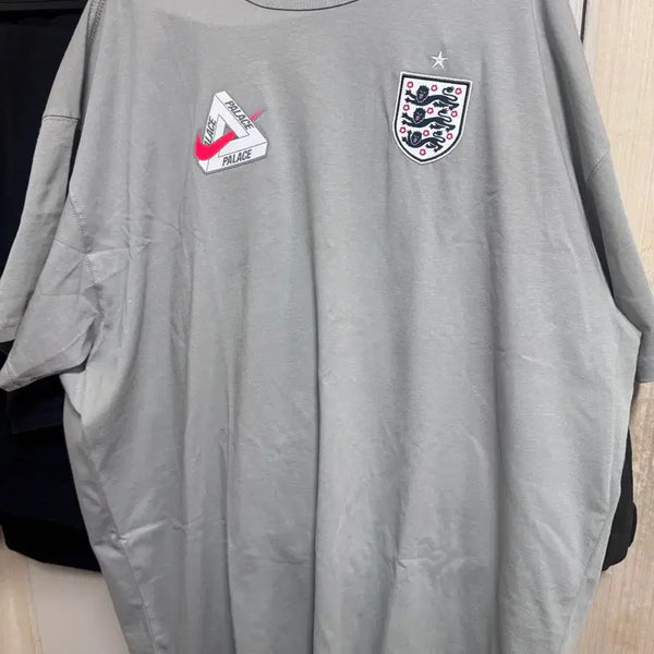 [BUNJANG] Nike Palace England Collaboration T-Shirt Gray / 나이키 팔라스 잉글랜드 티셔츠 그레이